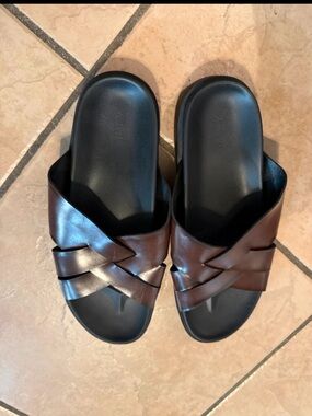 Kohl's Men's Brown Crossover Slide Sandals